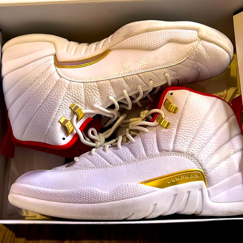 Jordan retro 12